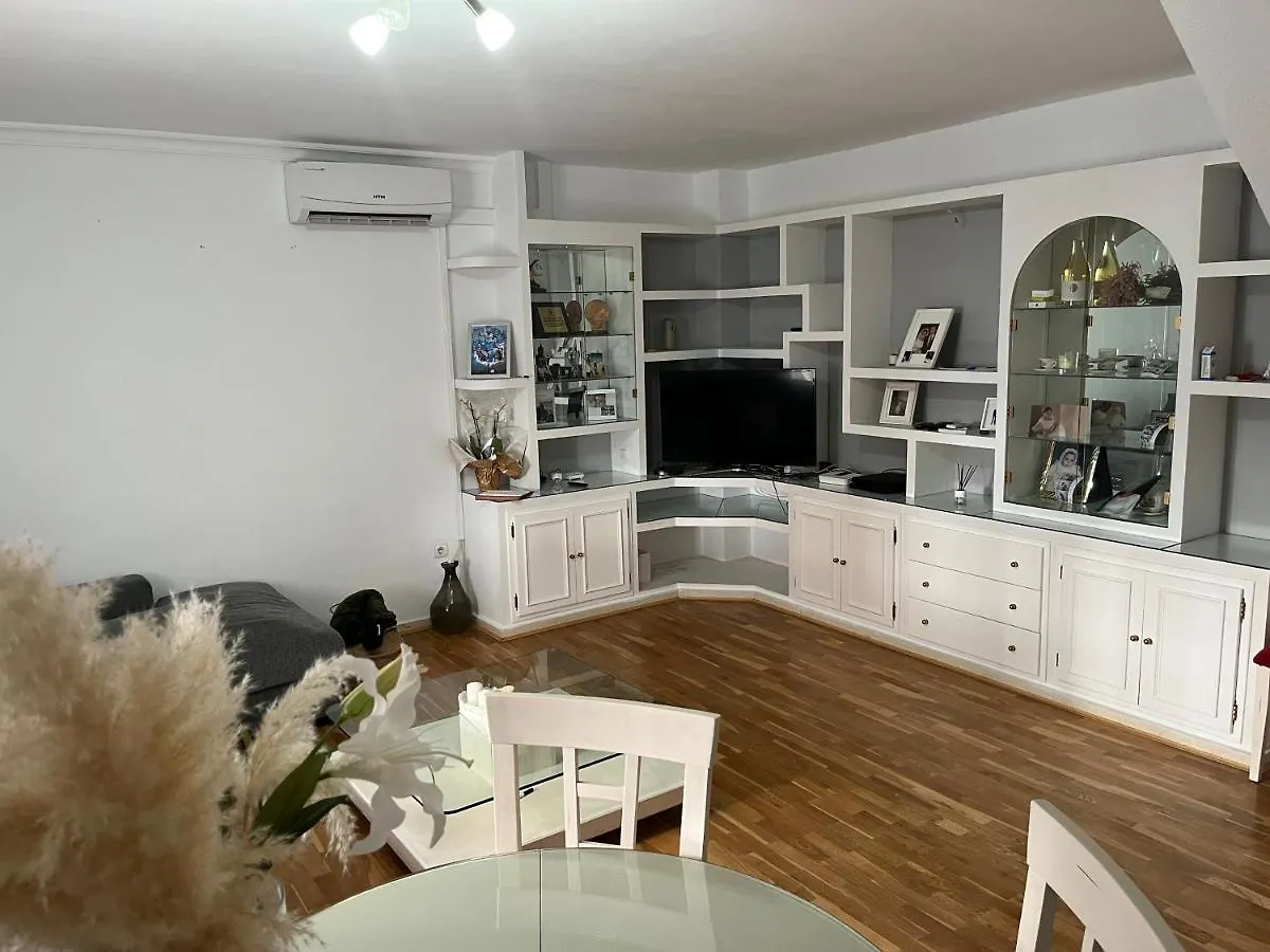 Duplex Ancha Con Wifi Y Parking Apartment Jerez de la Frontera 0*,  Spain